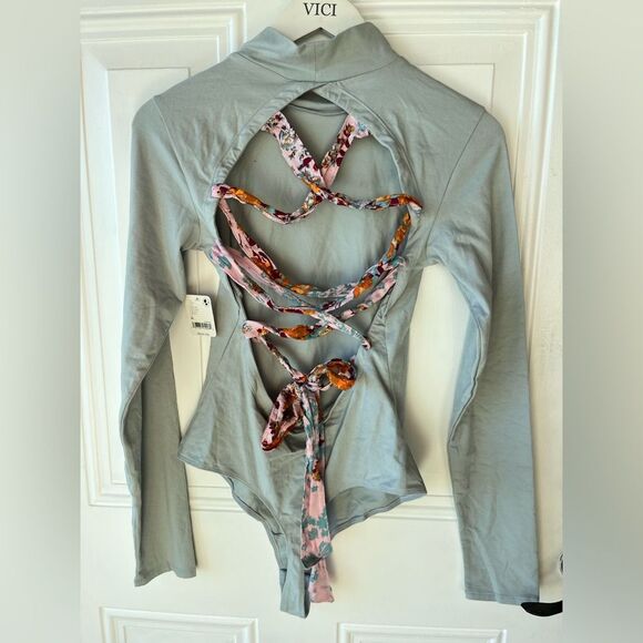 Nwt Free People Straps In The Back Bodysuit Mercury Grey - Picture 4 of 6